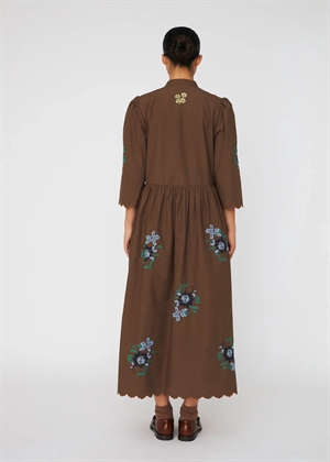 Embroidered loose midi kjole Brown Stella Nova